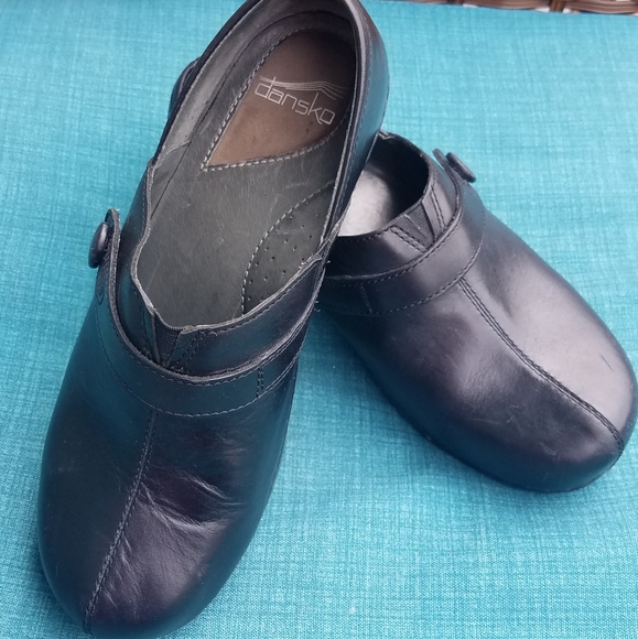 Dansko black slip on shoes, sz 39 or 8.5 - Picture 2 of 7